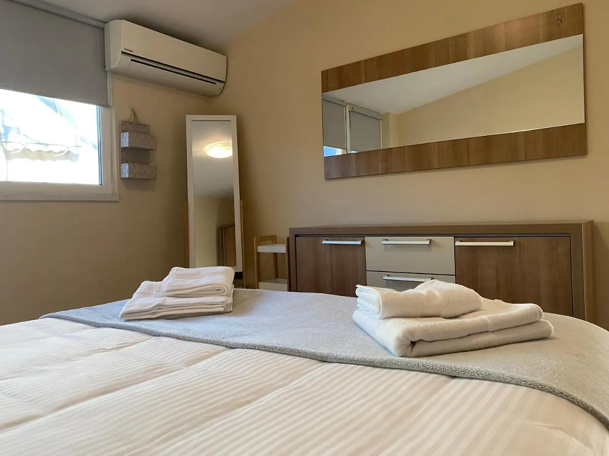 4E Apartment 地拉那