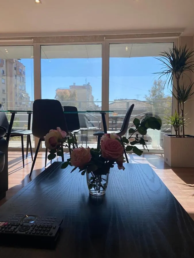 4E Apartment 地拉那